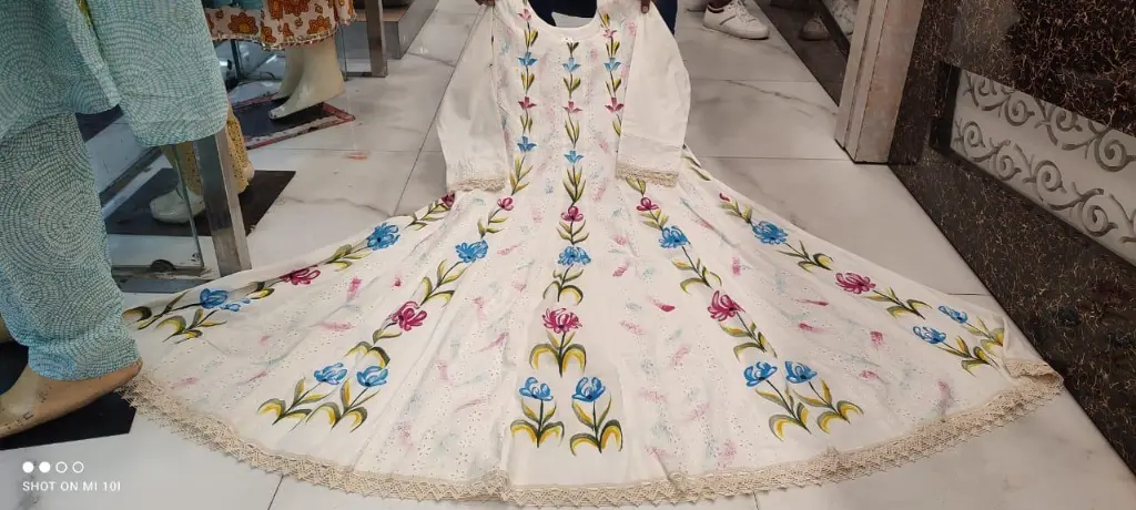 WhatsApp Image 2025-05-06 at 17.22.43 (1).webp