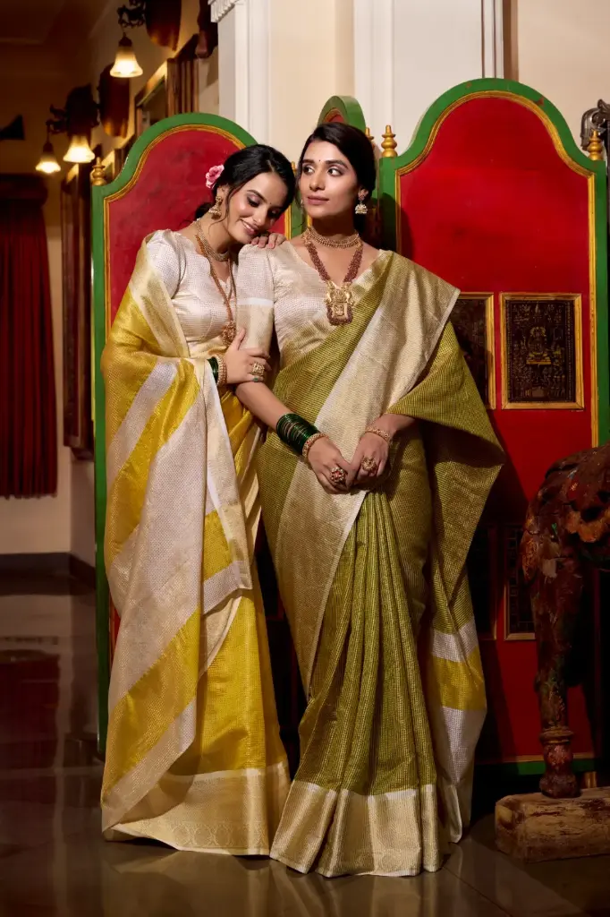  Zari Weaving Work Saree with Blouse Piece