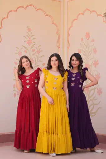 Fancy V neck Western Style Gown with 7 Mtr Flair 